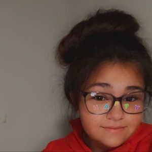 Meet your Posher, Gabriela